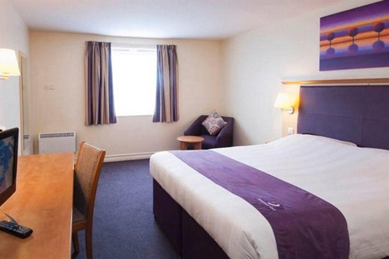 Premier Inn טוקסברי מראה חיצוני תמונה